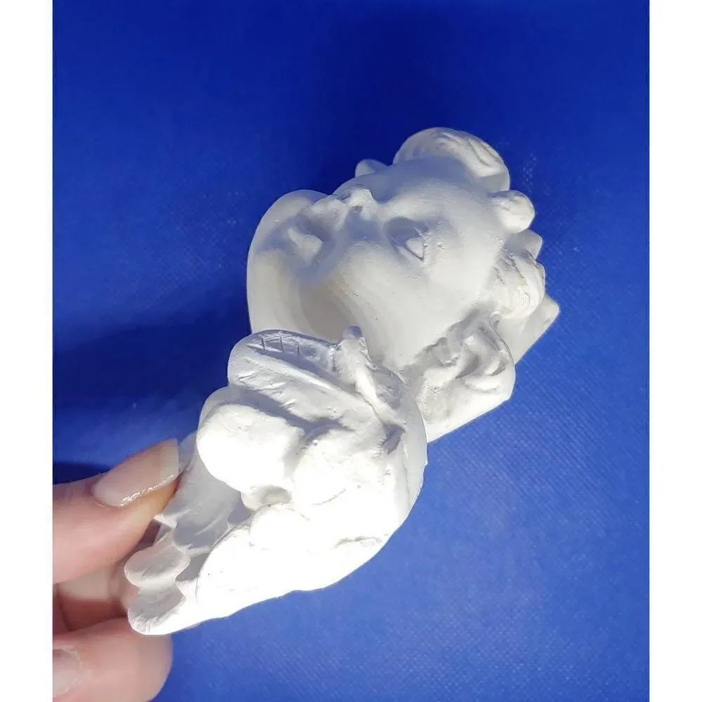 Raw Plaster Cherub Bust With Wings